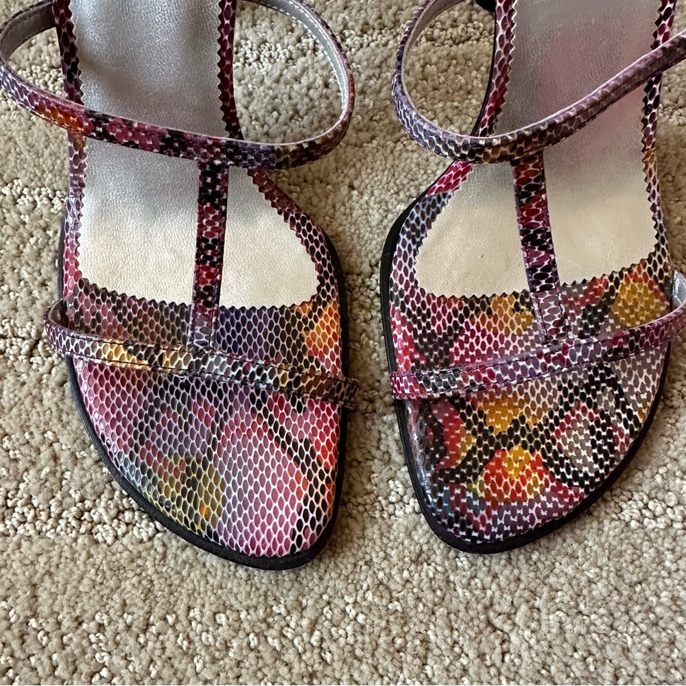 Bebe Leather Snake Print T Strap Slip On High Heel Sandal Y2K Purple Pink Sz 8.5 - Picture 7 of 16